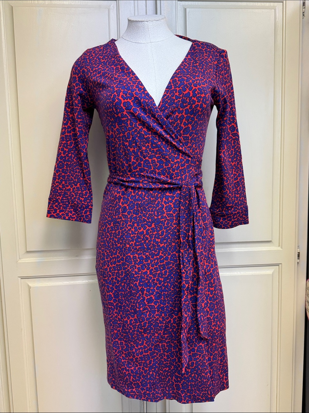 Diane Von Furstenberg Designer Authentic Purple & Pink Wrap Dress Tie Waist Sz 8